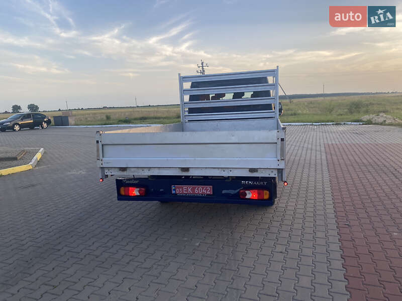 Вантажний фургон Renault Master 2017 в Луцьку