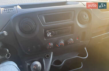Грузовой фургон Renault Master 2017 в 