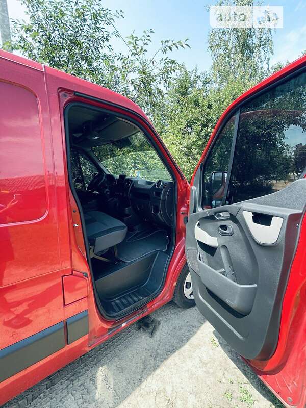 Вантажний фургон Renault Master 2015 в Києві фото 6 Вантажний фургон Renault Master 2015 в Києві