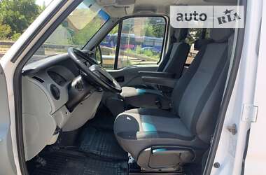 Автовоз Renault Master 2005 в Ровно