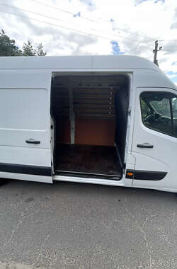Грузовой фургон Renault Master 2016 в Львове