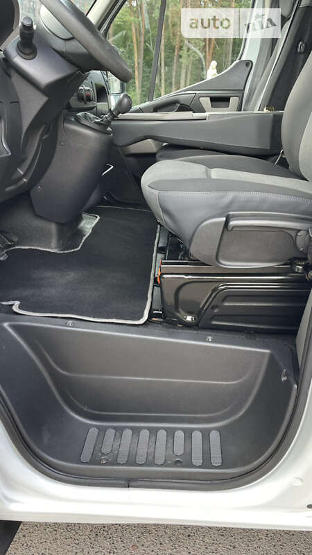 Грузовой фургон Renault Master 2016 в Львове фото 27 Грузовой фургон Renault Master 2016 в Львове