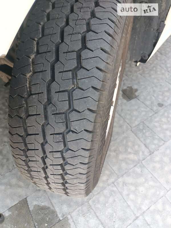 Вантажний фургон Renault Master 2015 в Львові