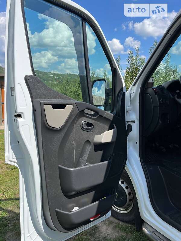 Микроавтобус Renault Master 2011 в Черновцах