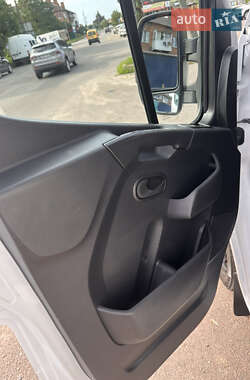 Грузовой фургон Renault Master 2020 в 