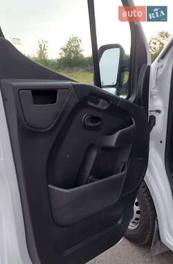 Грузовой фургон Renault Master 2019 в 