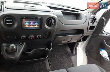 Грузовой фургон Renault Master 2019 в 