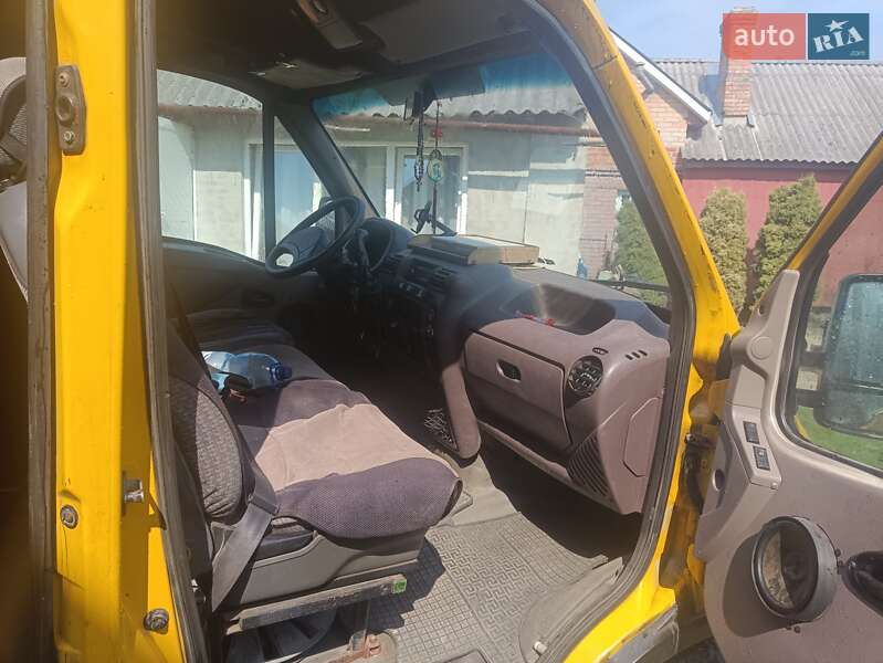 Микроавтобус Renault Master 2000 в Нововолынске