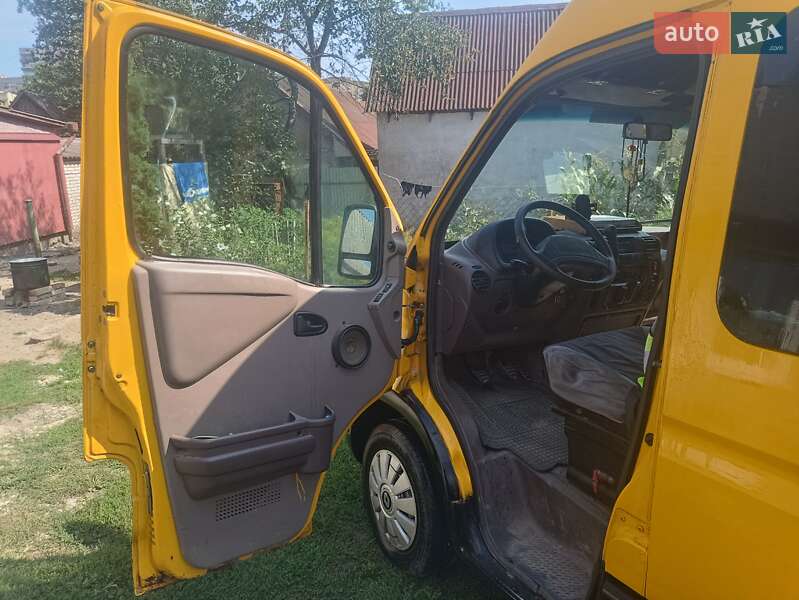 Микроавтобус Renault Master 2000 в Нововолынске