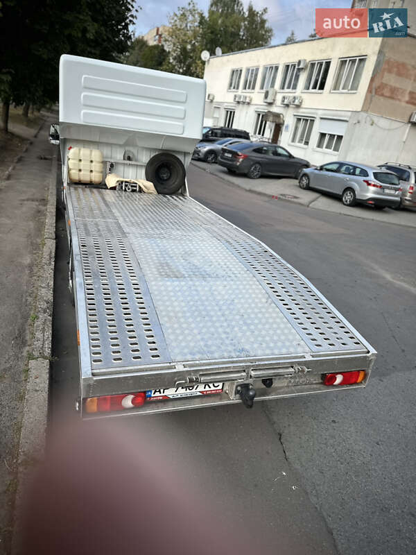 Евакуатор Renault Master 2017 в Яворові