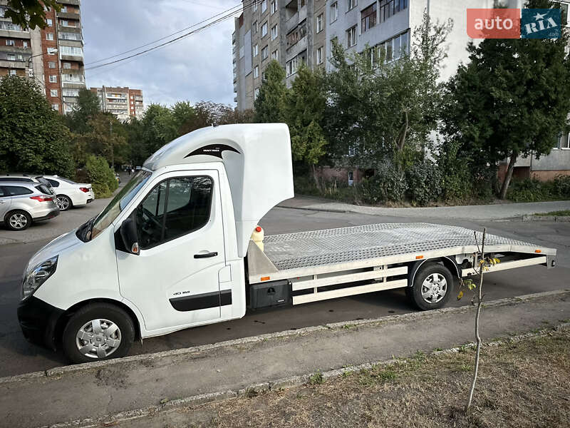 Евакуатор Renault Master 2017 в Яворові