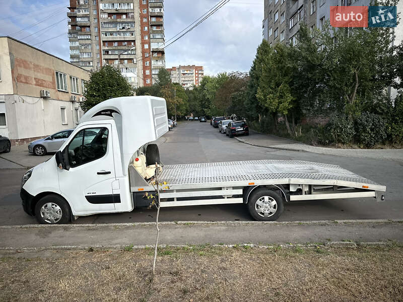 Евакуатор Renault Master 2017 в Яворові