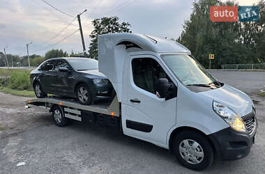 Евакуатор Renault Master 2017 в Яворові