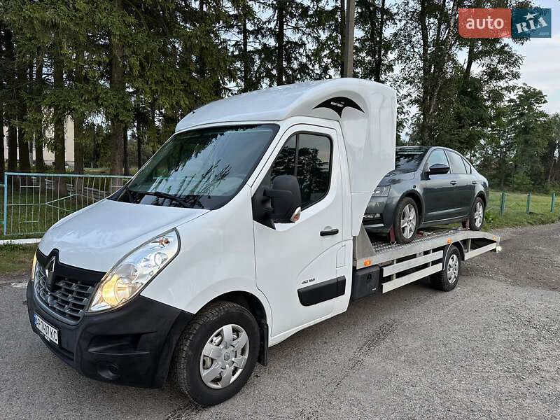 Евакуатор Renault Master 2017 в Яворові