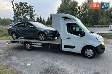 Евакуатор Renault Master 2017 в Яворові