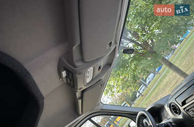 Евакуатор Renault Master 2017 в Яворові