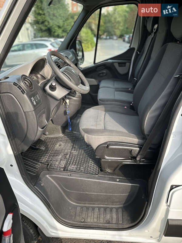 Эвакуатор Renault Master 2017 в Запорожье