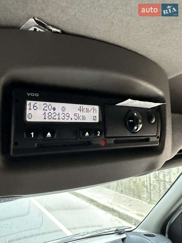 Евакуатор Renault Master 2017 в Яворові