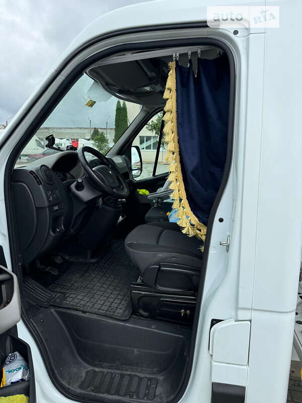 Автовоз Renault Master 2017 в Львові