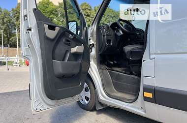 Вантажний фургон Renault Master 2017 в Первомайську