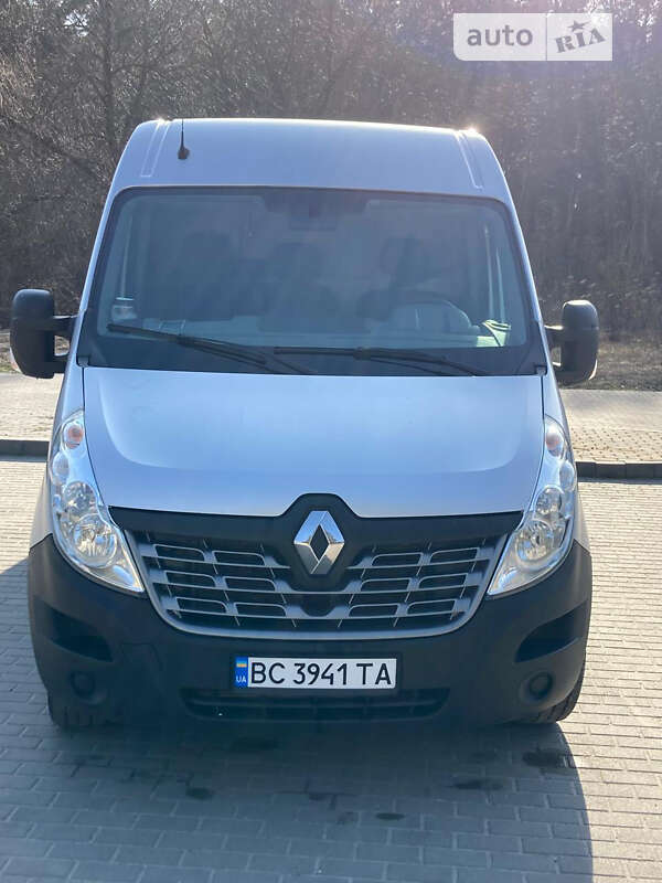 Вантажний фургон Renault Master 2019 в Львові