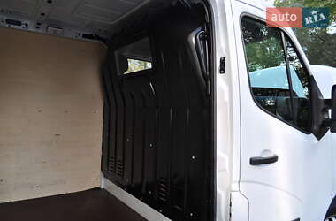 Грузовой фургон Renault Master 2020 в 