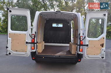 Грузовой фургон Renault Master 2020 в 