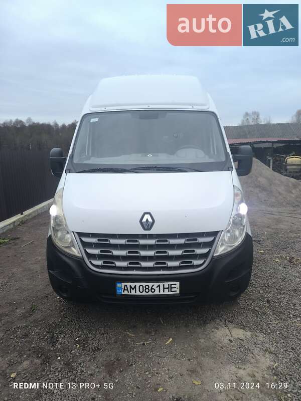 Вантажний фургон Renault Master 2011 в Олевську