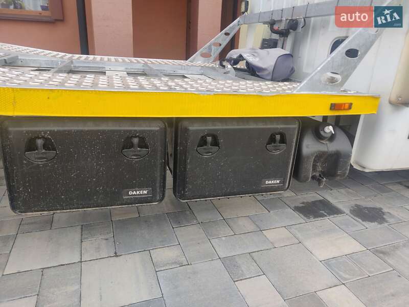 Автовоз Renault Master 2015 в Ровно