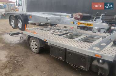 Автовоз Renault Master 2015 в Ровно