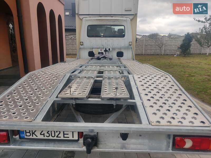 Автовоз Renault Master 2015 в Ровно