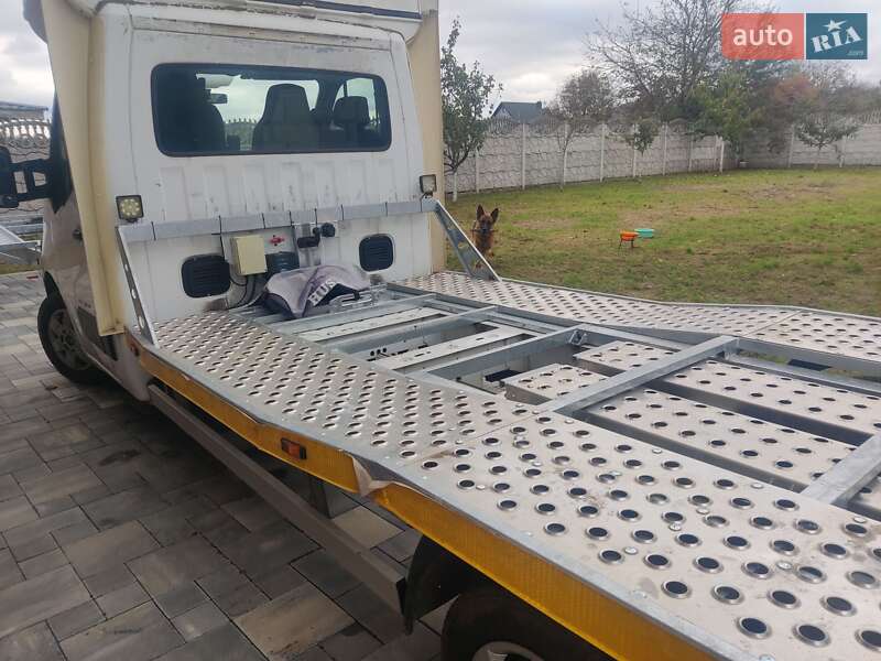 Автовоз Renault Master 2015 в Ровно
