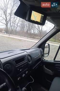 Грузовой фургон Renault Master 2015 в 