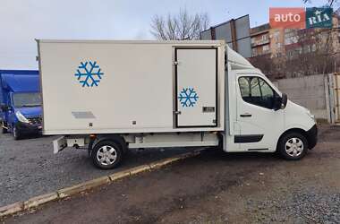 Вантажний фургон Renault Master 2017 в Рівному