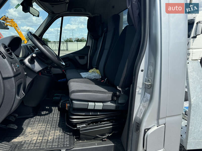 Автовоз Renault Master 2016 в Луцке