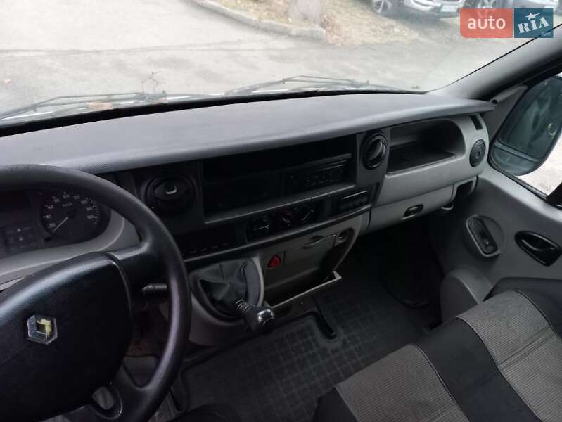 Вантажний фургон Renault Master 2004 в Києві