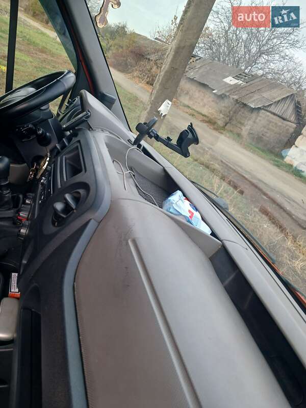 Грузовой фургон Renault Master 2013 в Кривом Роге