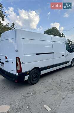 Грузовой фургон Renault Master 2017 в 
