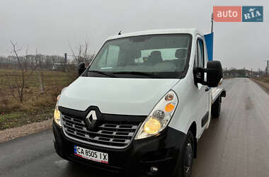 Евакуатор Renault Master 2015 в Умані