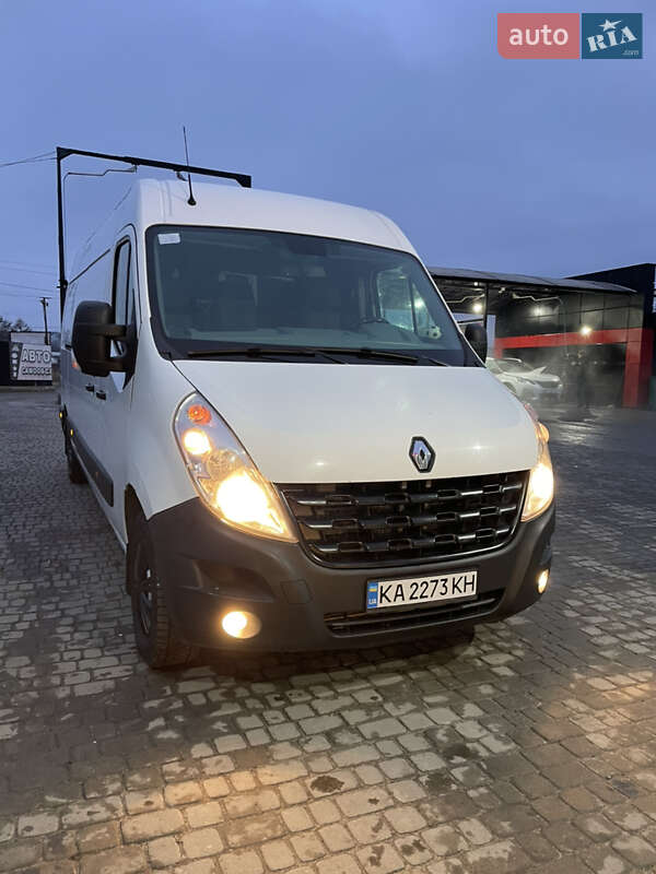 Вантажний фургон Renault Master 2010 в Рава-Руській