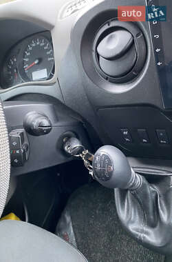 Мікроавтобус Renault Master 2016 в Рокитному