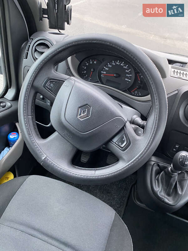 Мікроавтобус Renault Master 2016 в Рокитному