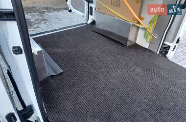Грузовой фургон Renault Master 2020 в 
