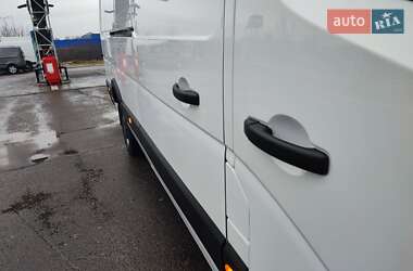 Вантажний фургон Renault Master 2020 в Дубні