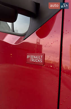 Грузопассажирский фургон Renault Master 2019 в 