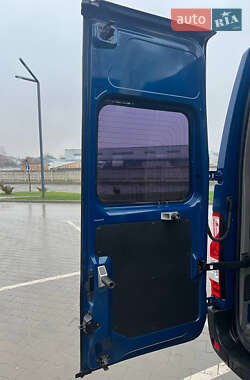 Микроавтобус Renault Master 2013 в 