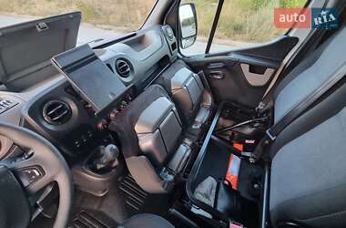 Грузовой фургон Renault Master 2018 в 