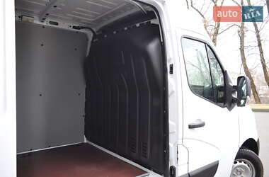 Грузовой фургон Renault Master 2018 в 