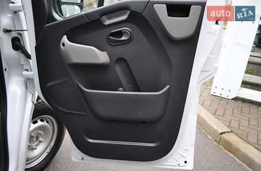 Грузовой фургон Renault Master 2018 в 
