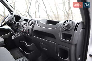 Грузовой фургон Renault Master 2018 в 